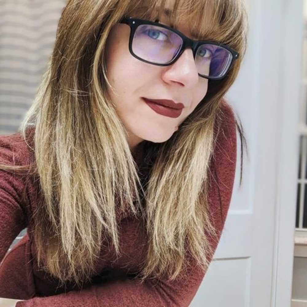 Meet your Posher, Alissa